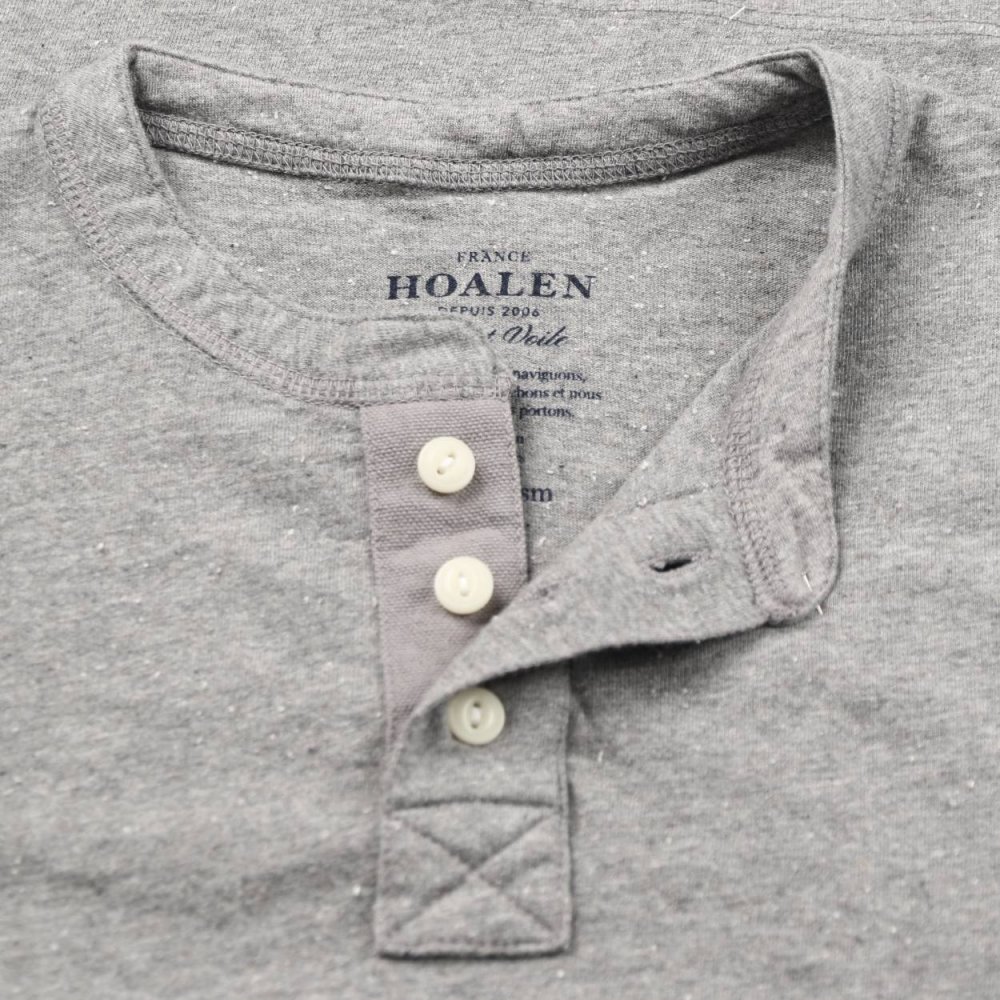  Heavy buttoned tee 