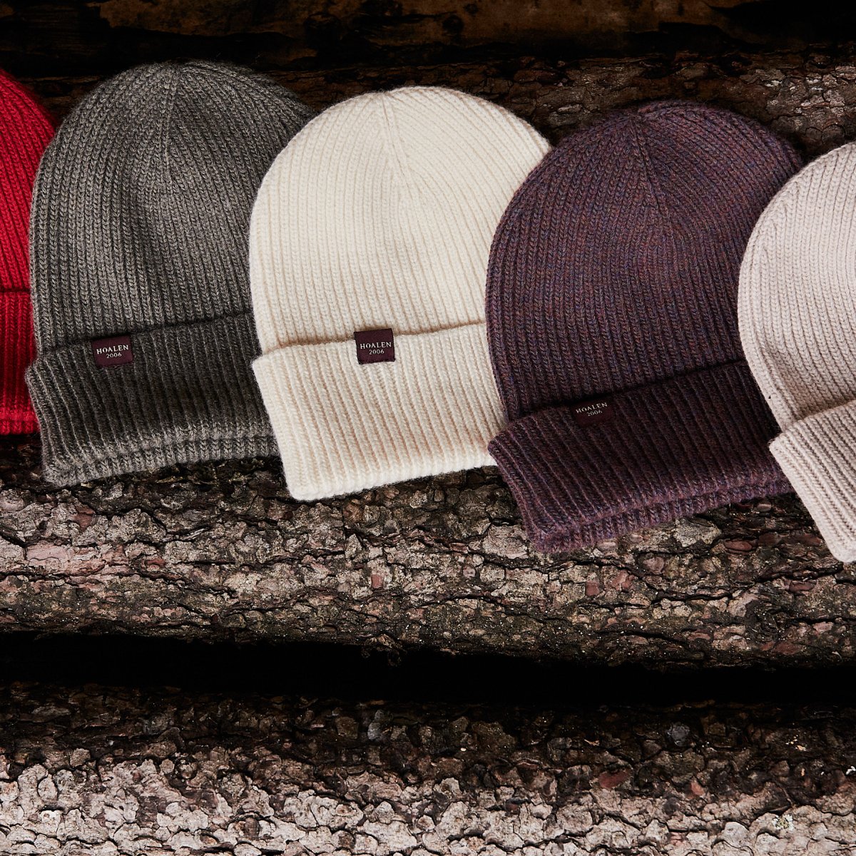 Our Bizig beanie is the essential winter accessory.