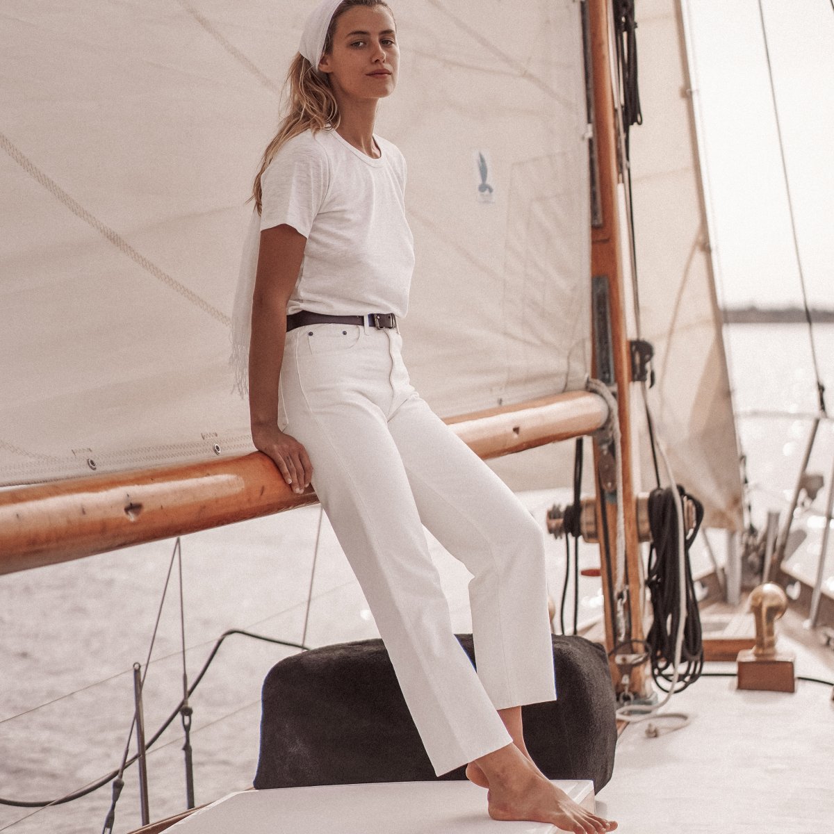 The Maudez trousers are a must-have in the Hoalen collection.