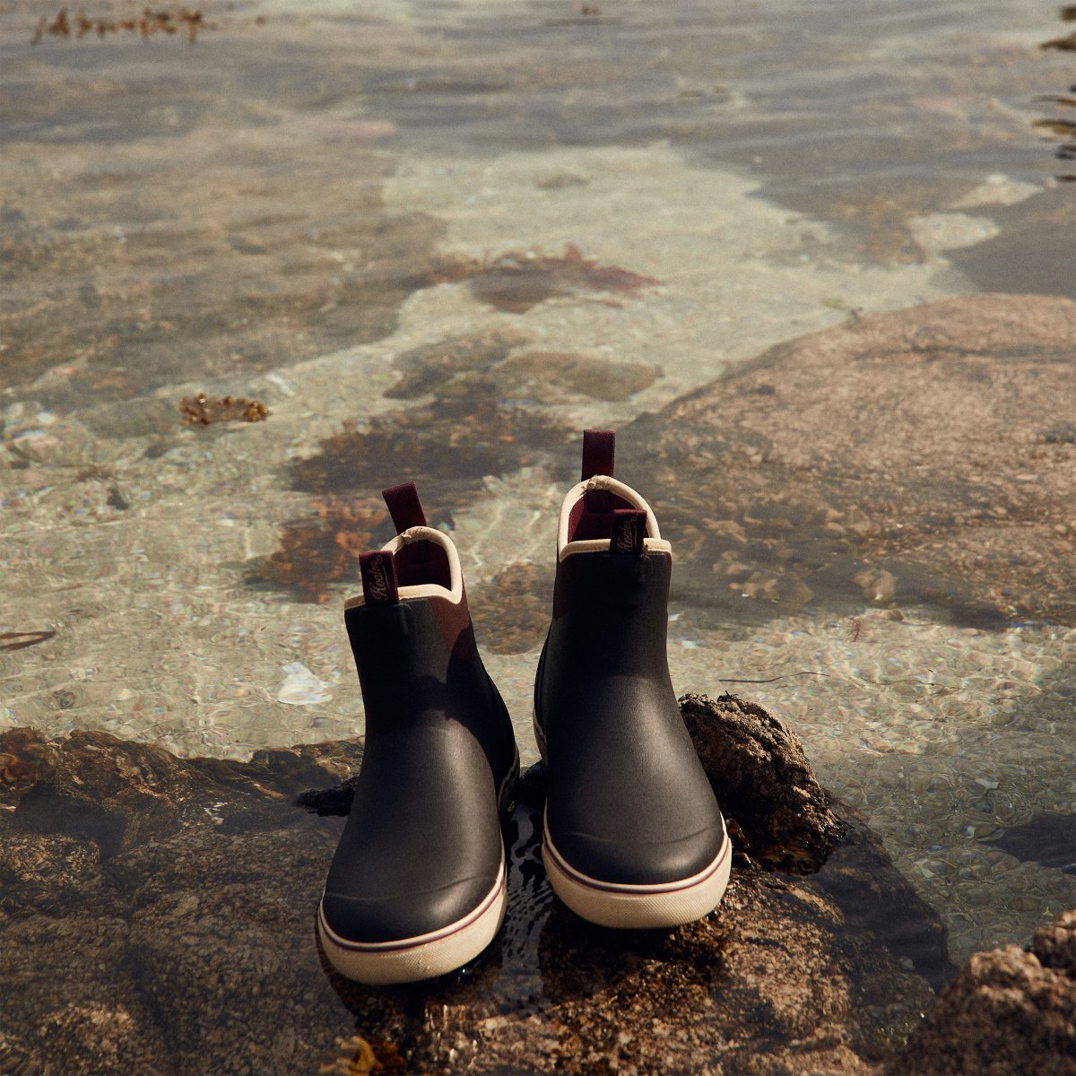 Nos deck boots ont été spécialement conçues pour apporter confort, protection et style aux navigateurs et aux pêcheurs.